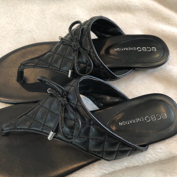 Alice Quilted Thong Sandal Black - Picture 4 of 5